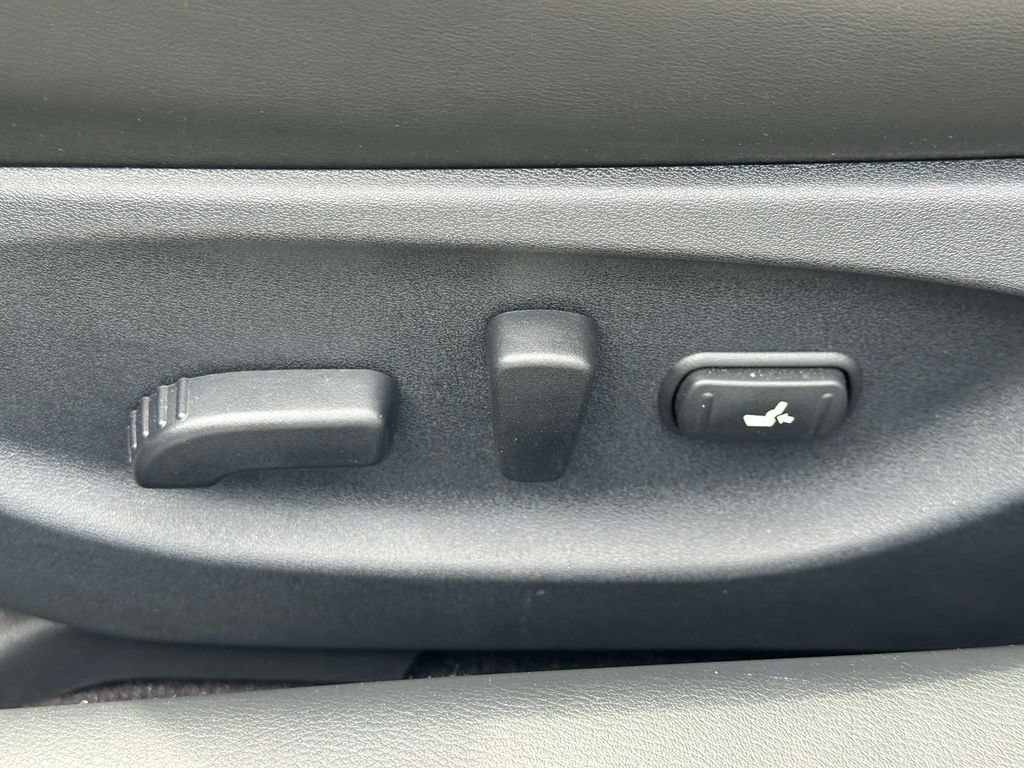 Used 2023 INFINITI Q50 Luxe AWD/4WD image 28
