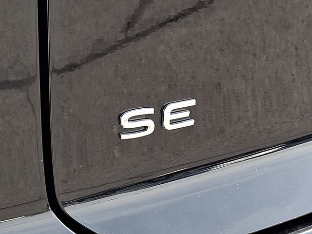 Used 2023 Volkswagen Atlas Cross Sport SE AWD/4WD image 30