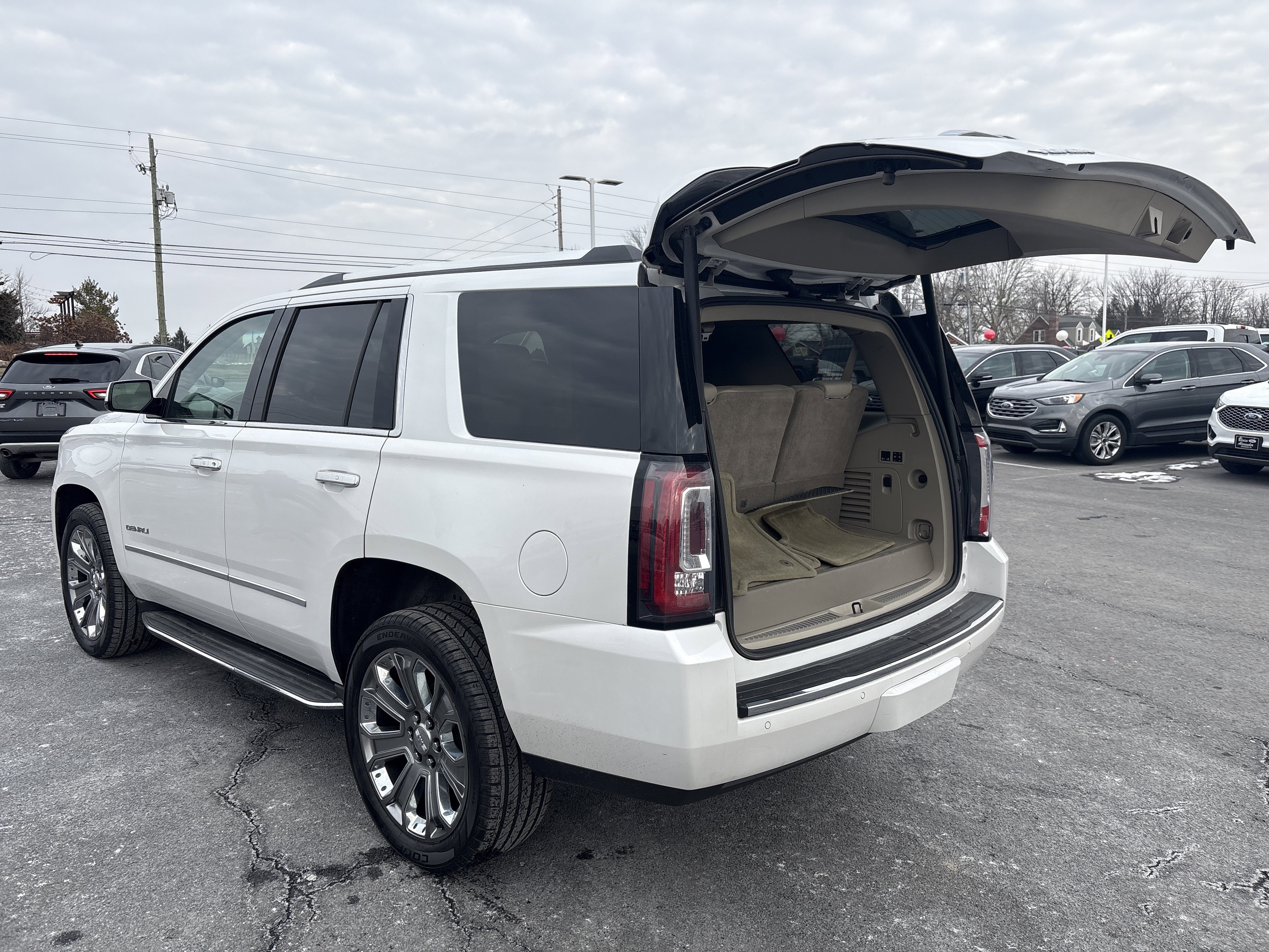 Used 2016 GMC Yukon Denali w/ Open Road Package image 6