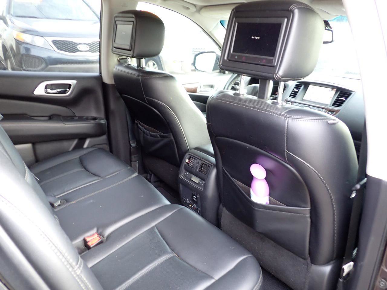 Used 2015 Nissan Pathfinder Platinum w/ Family Entertainment Package image 24