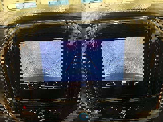 Used 2021 Chevrolet Traverse LT image 13