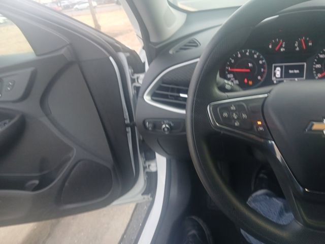 Used 2024 Chevrolet Malibu LT image 30