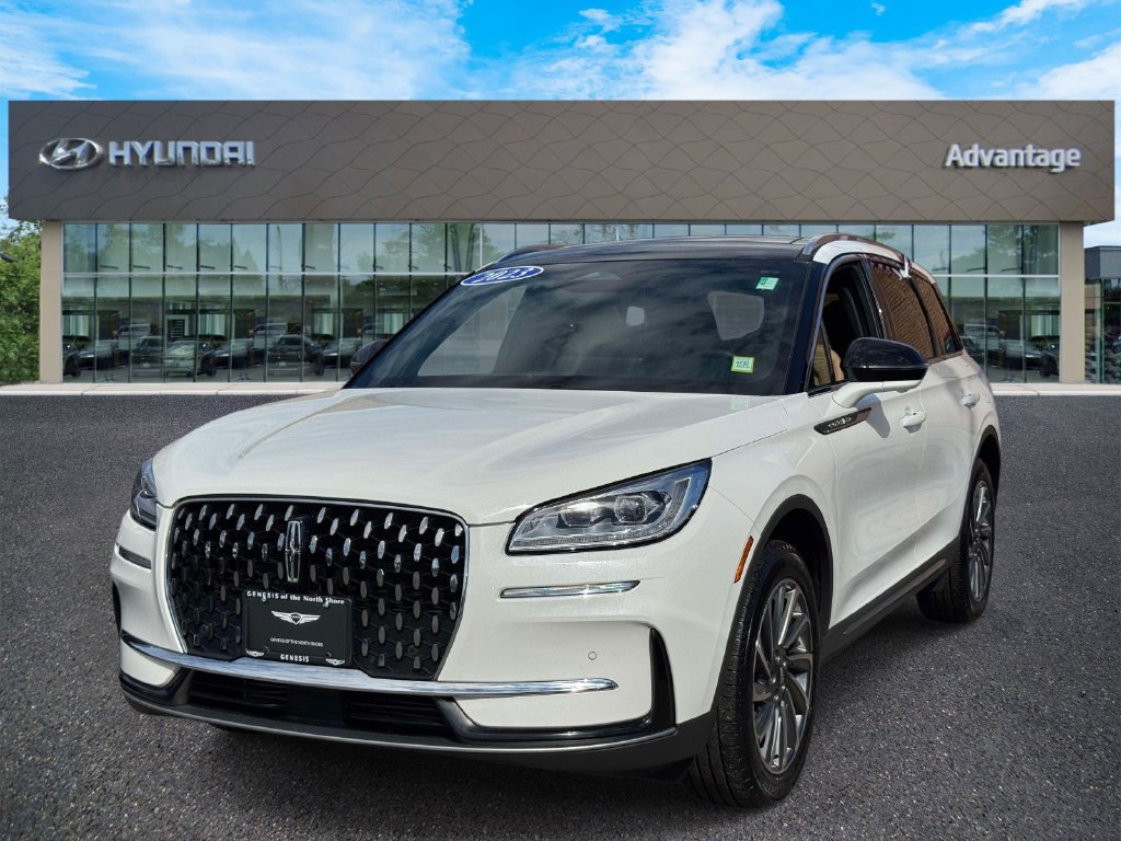Used 2023 Lincoln Corsair Reserve w/ Equipment Group 201A AWD/4WD image 4