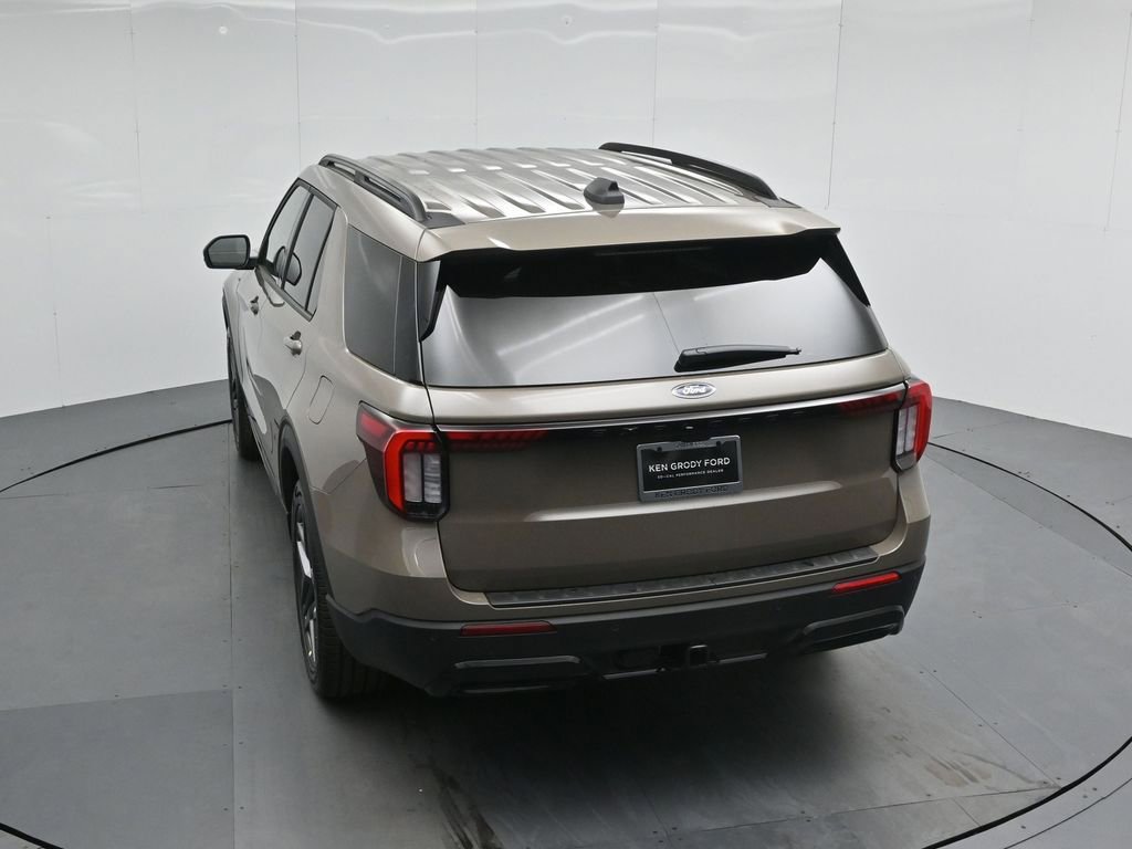 New 2026 Ford Explorer ST-Line w/ ST-Line Street Pack image 45