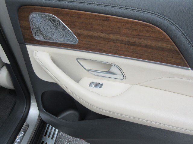 Used 2020 Mercedes-Benz GLE 450 4MATIC image 22