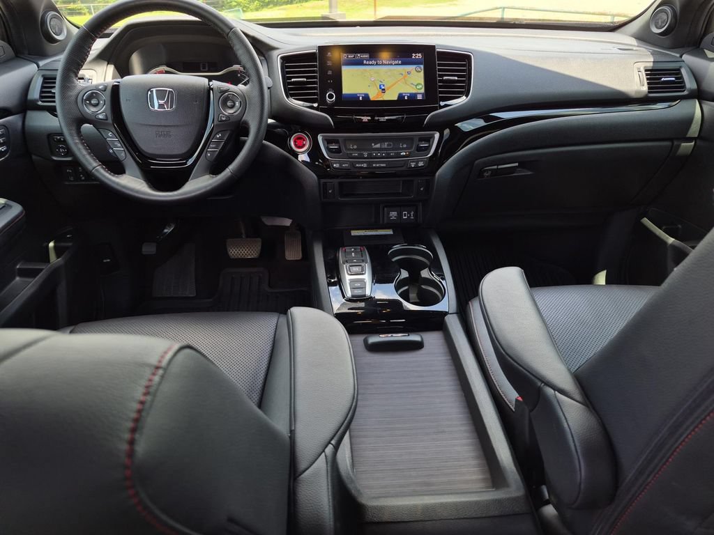 Used 2023 Honda Ridgeline Black Edition image 17