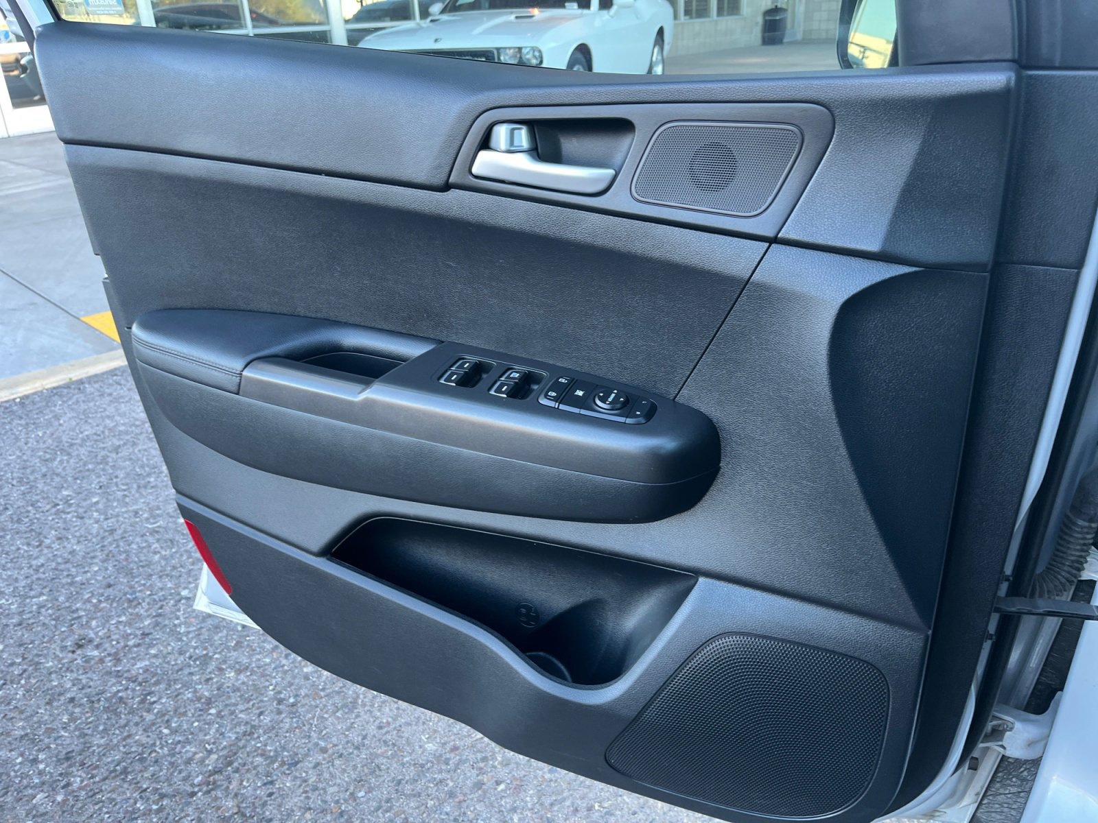 Used 2018 Kia Sportage LX image 13