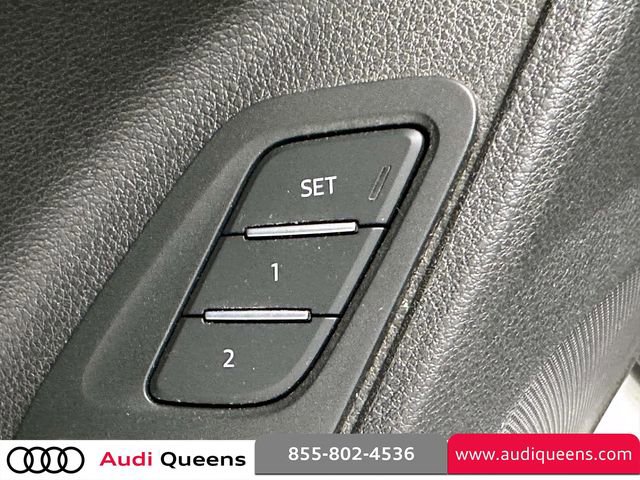 Used 2023 Audi Q3 2.0T Premium w/ Convenience Package AWD/4WD image 19