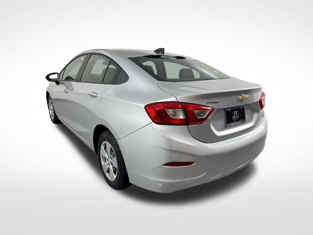 Used 2018 Chevrolet Cruze LS FWD image 28
