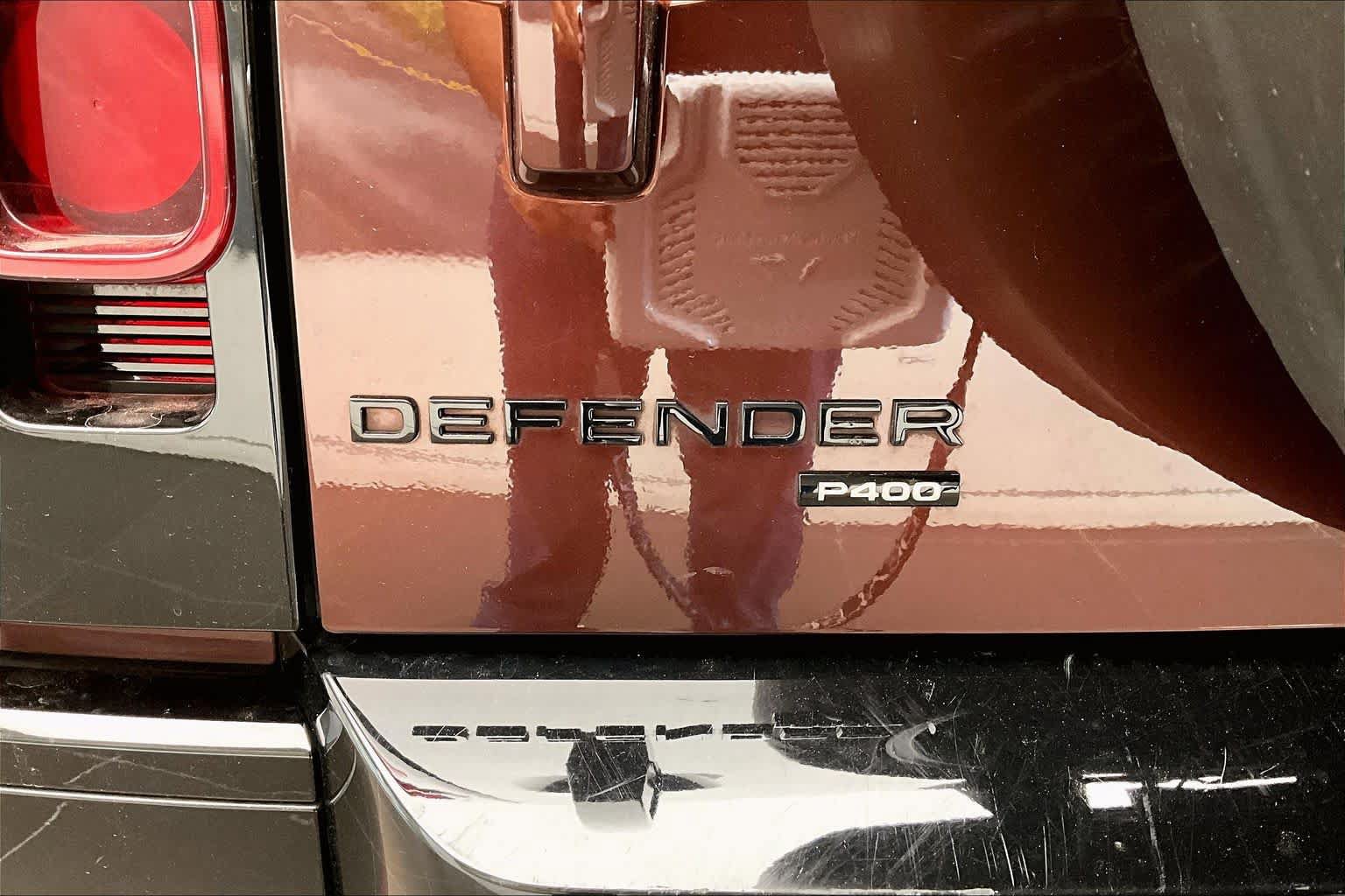 Used 2023 Land Rover Defender 130 X-Dynamic SE AWD/4WD image 33