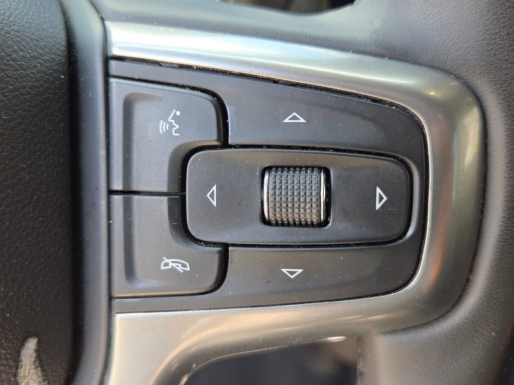 Used 2025 Chevrolet Silverado 1500 LT RWD image 22