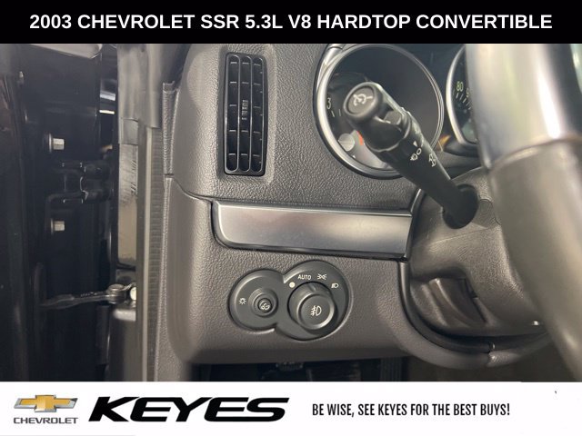 Used 2003 Chevrolet SSR w/ Preferred Equipment Group RWD image 25