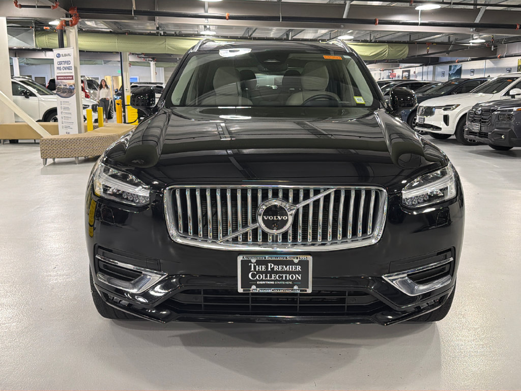 New 2024 Volvo XC90 B5 Plus w/ Protection Package Premier AWD/4WD image 2