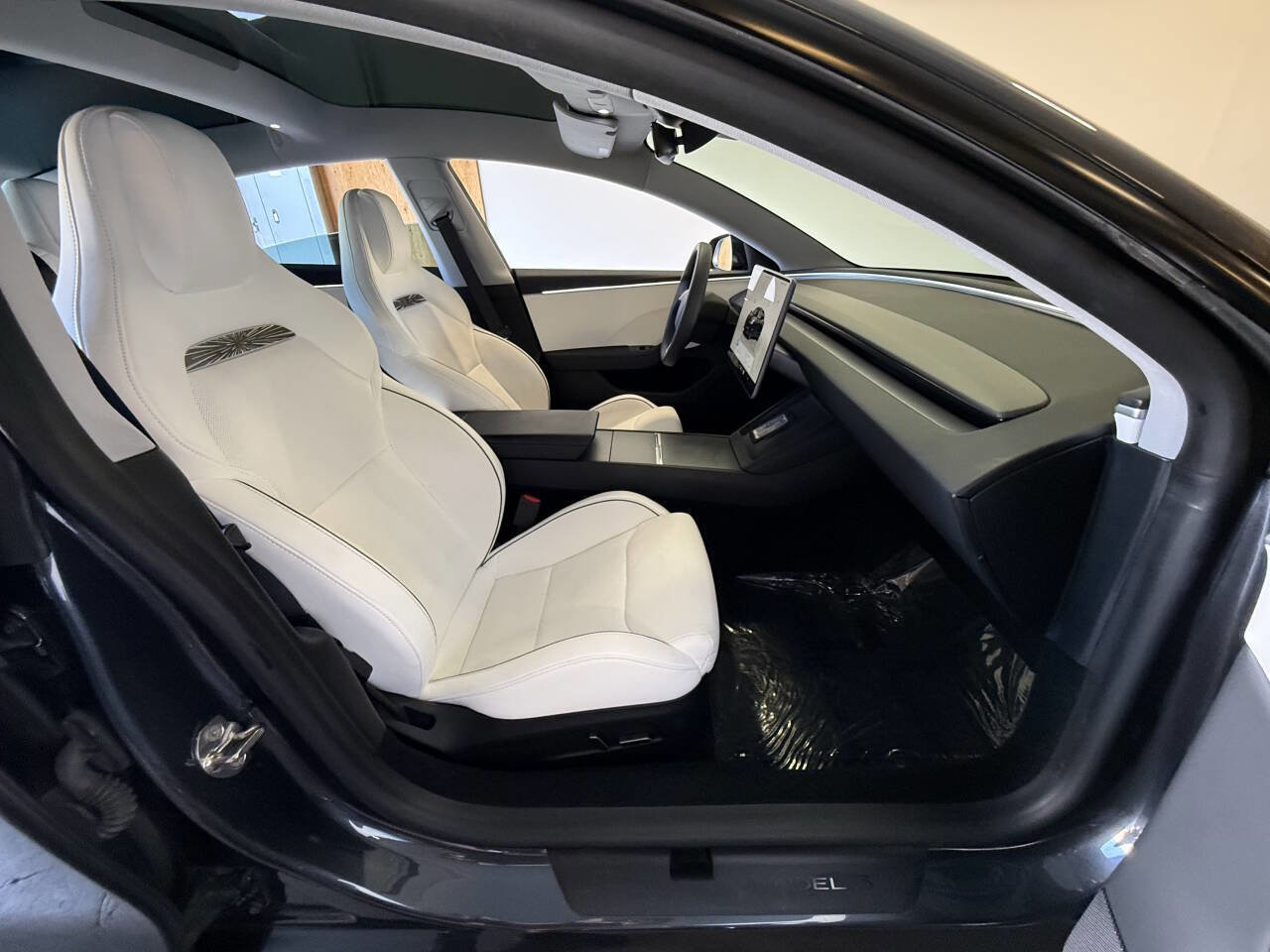 Used 2024 Tesla Model 3 Performance AWD/4WD image 32