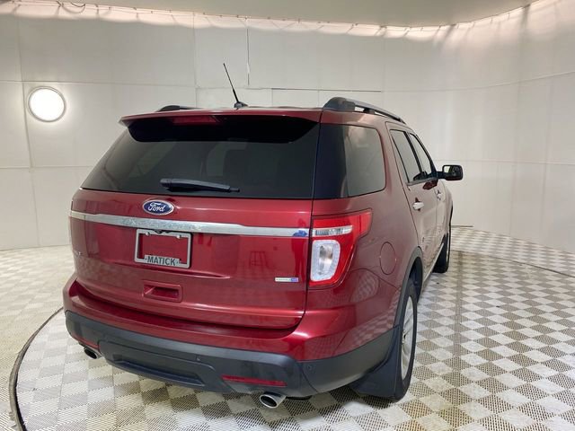 Used 2014 Ford Explorer XLT w/ Equipment Group 202A AWD/4WD image 17