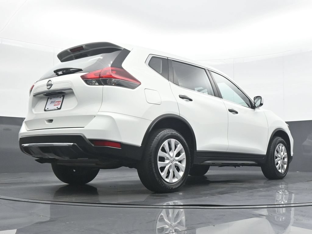 Used 2019 Nissan Rogue S AWD/4WD image 29