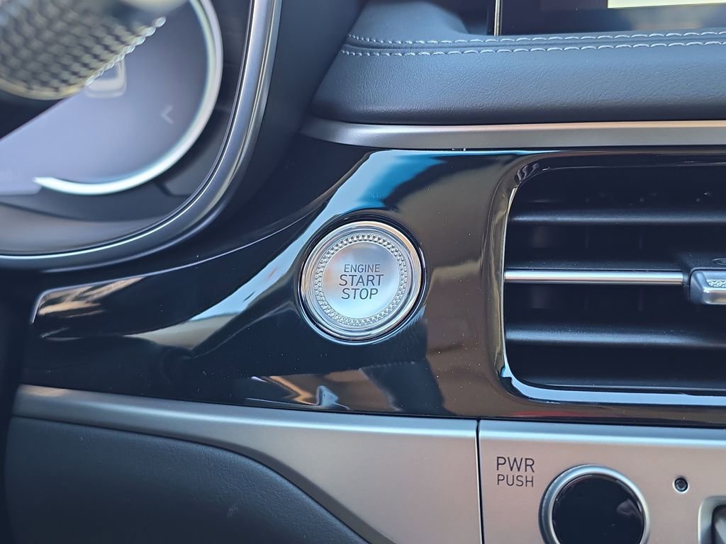 New 2026 Genesis G70 2.5T image 18