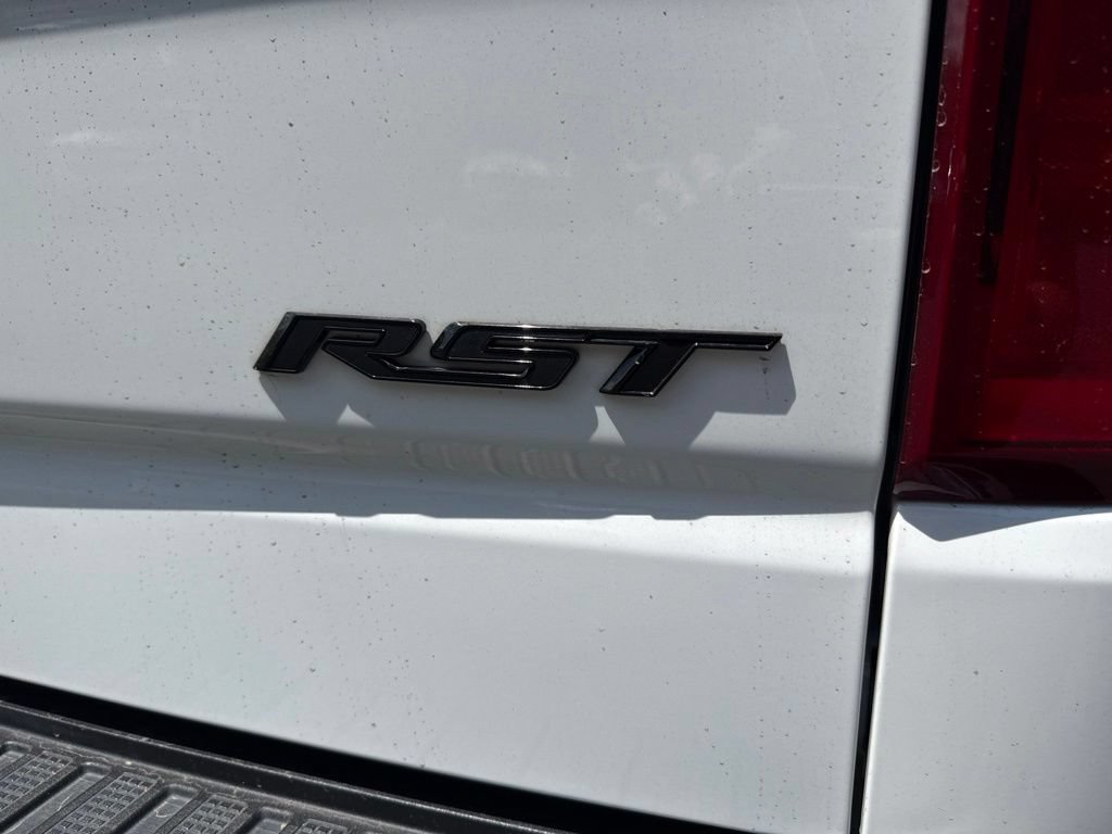 Used 2023 Chevrolet Silverado 1500 RST w/ Z71 Off-Road Package AWD/4WD image 11
