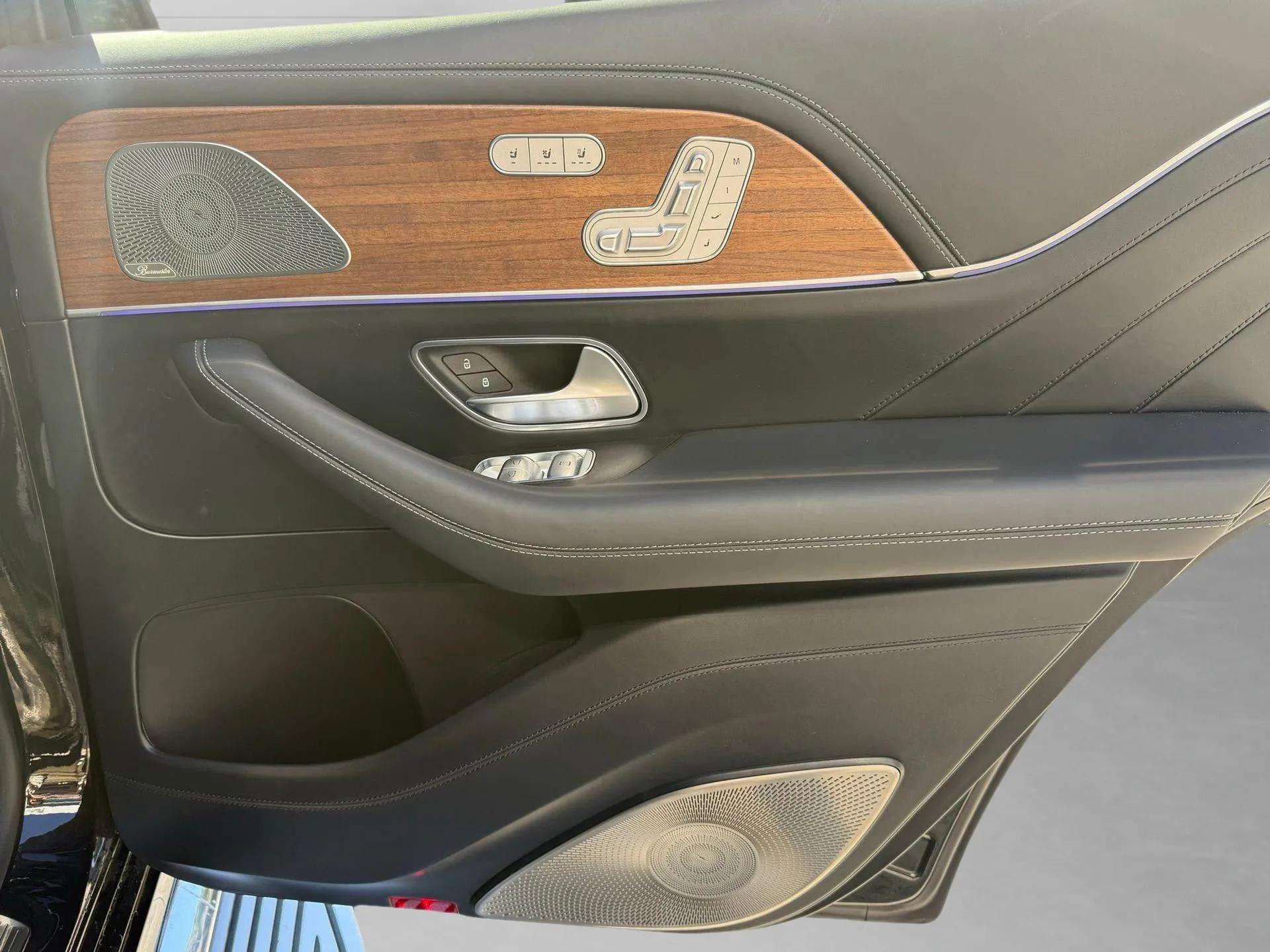 Used 2023 Mercedes-Benz Maybach GLS 600 4MATIC image 21