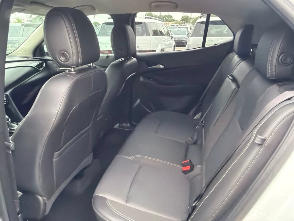 Used 2022 Buick Encore GX Select FWD image 19
