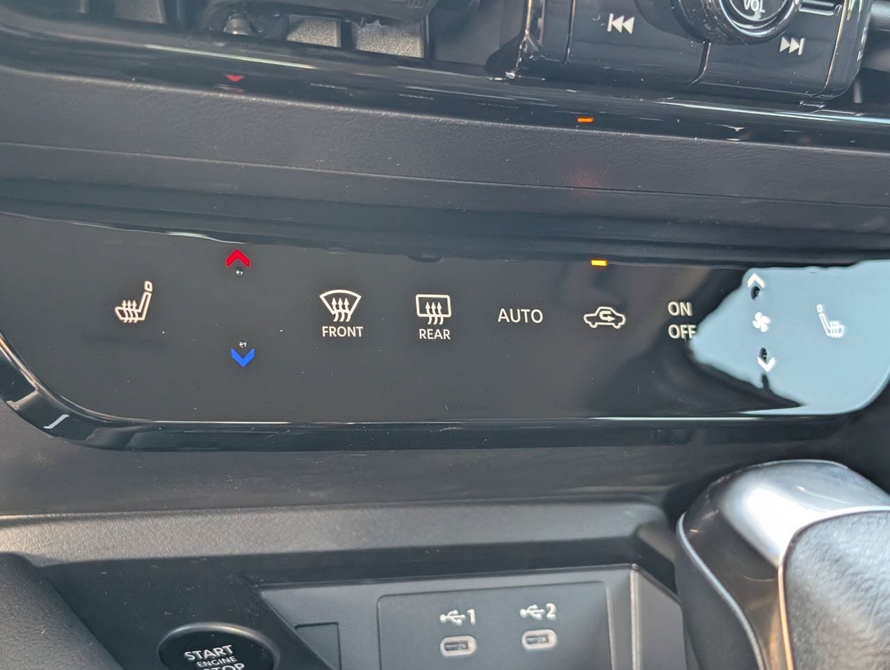 New 2027 Nissan Kicks SR FWD image 13