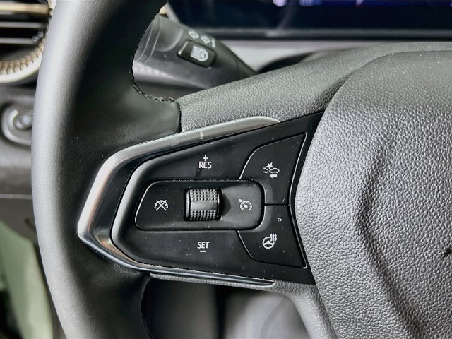 Used 2025 Chevrolet Trax ACTIV w/ Driver Confidence Package FWD image 13
