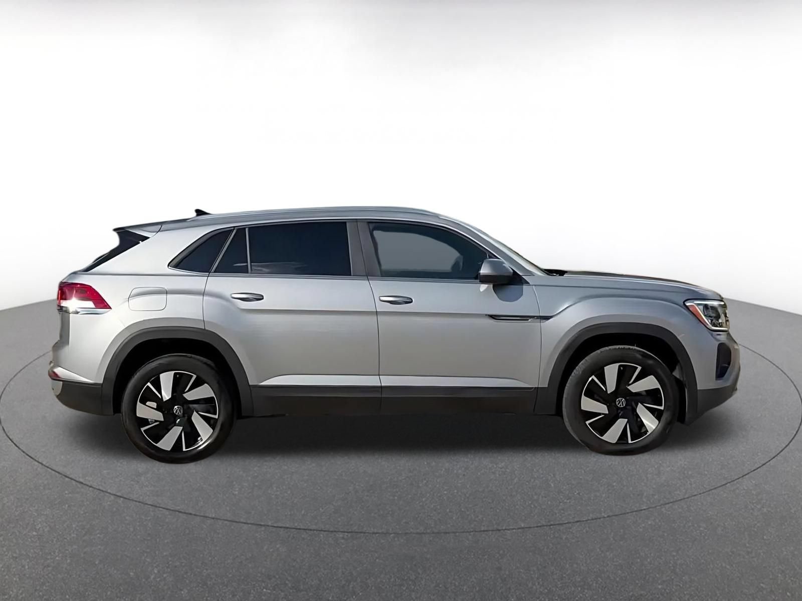 Used 2026 Volkswagen Atlas Cross Sport SE AWD/4WD image 16