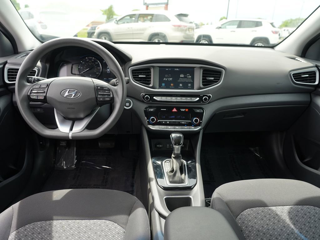Used 2018 Hyundai Ioniq Blue FWD image 26