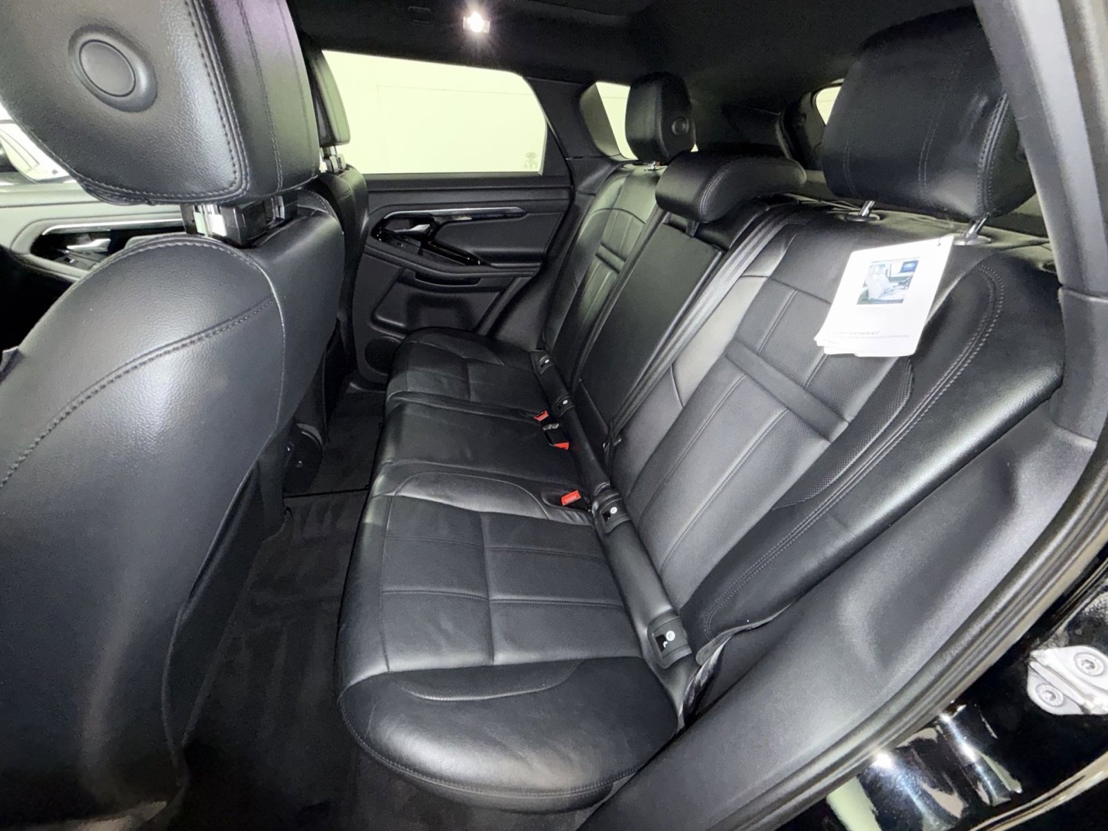 Used 2020 Land Rover Range Rover Evoque S image 25