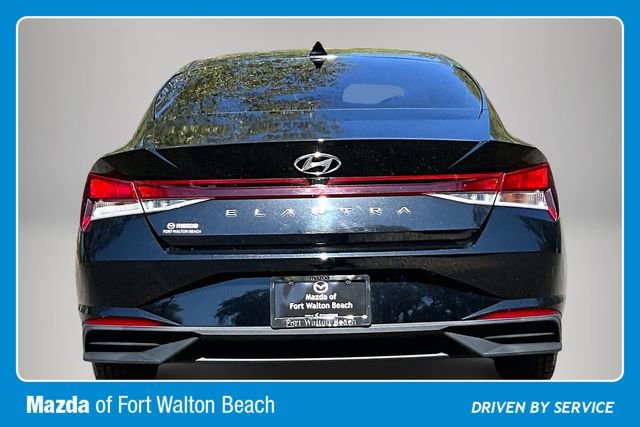 Used 2021 Hyundai Elantra SEL w/ Convenience Package image 6