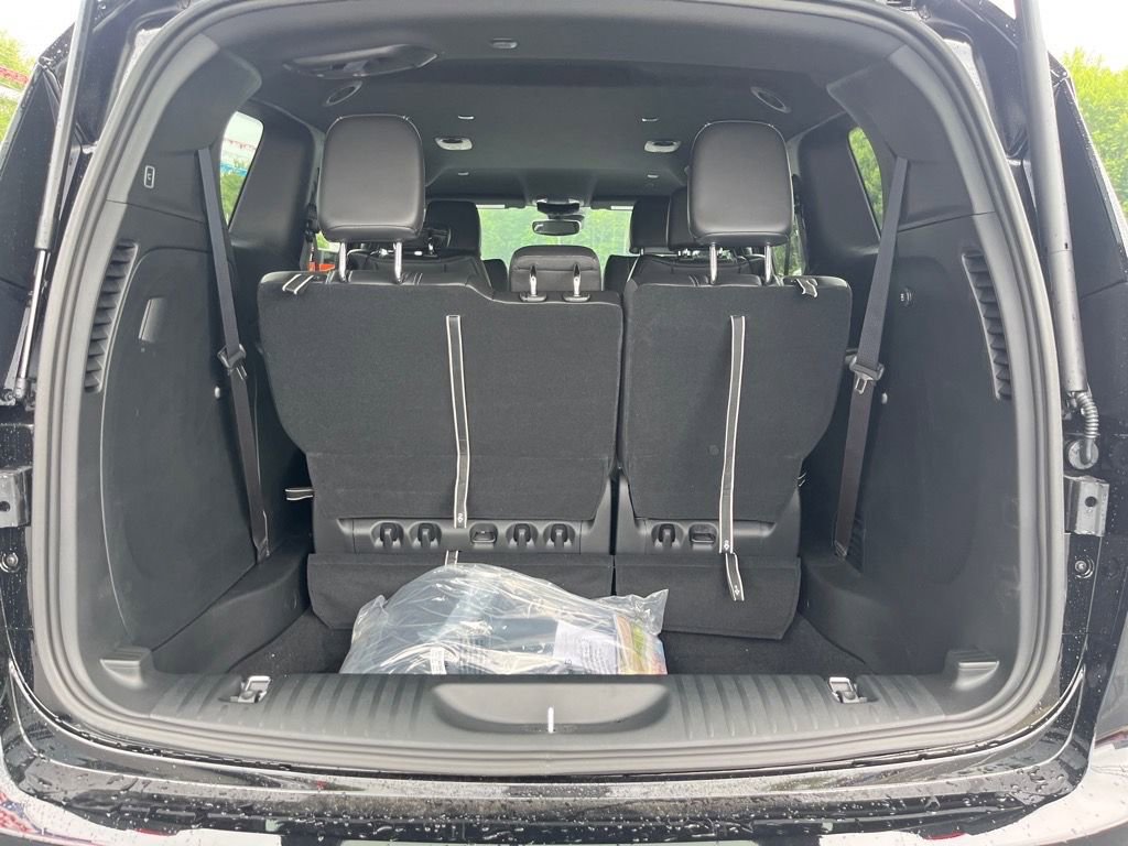 New 2025 Chrysler Voyager LX image 11