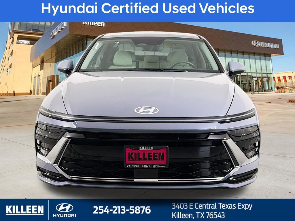 Used 2025 Hyundai Sonata SEL FWD image 2