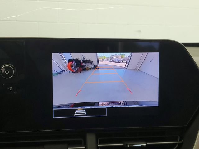 Used 2024 Chevrolet Trax RS FWD image 28