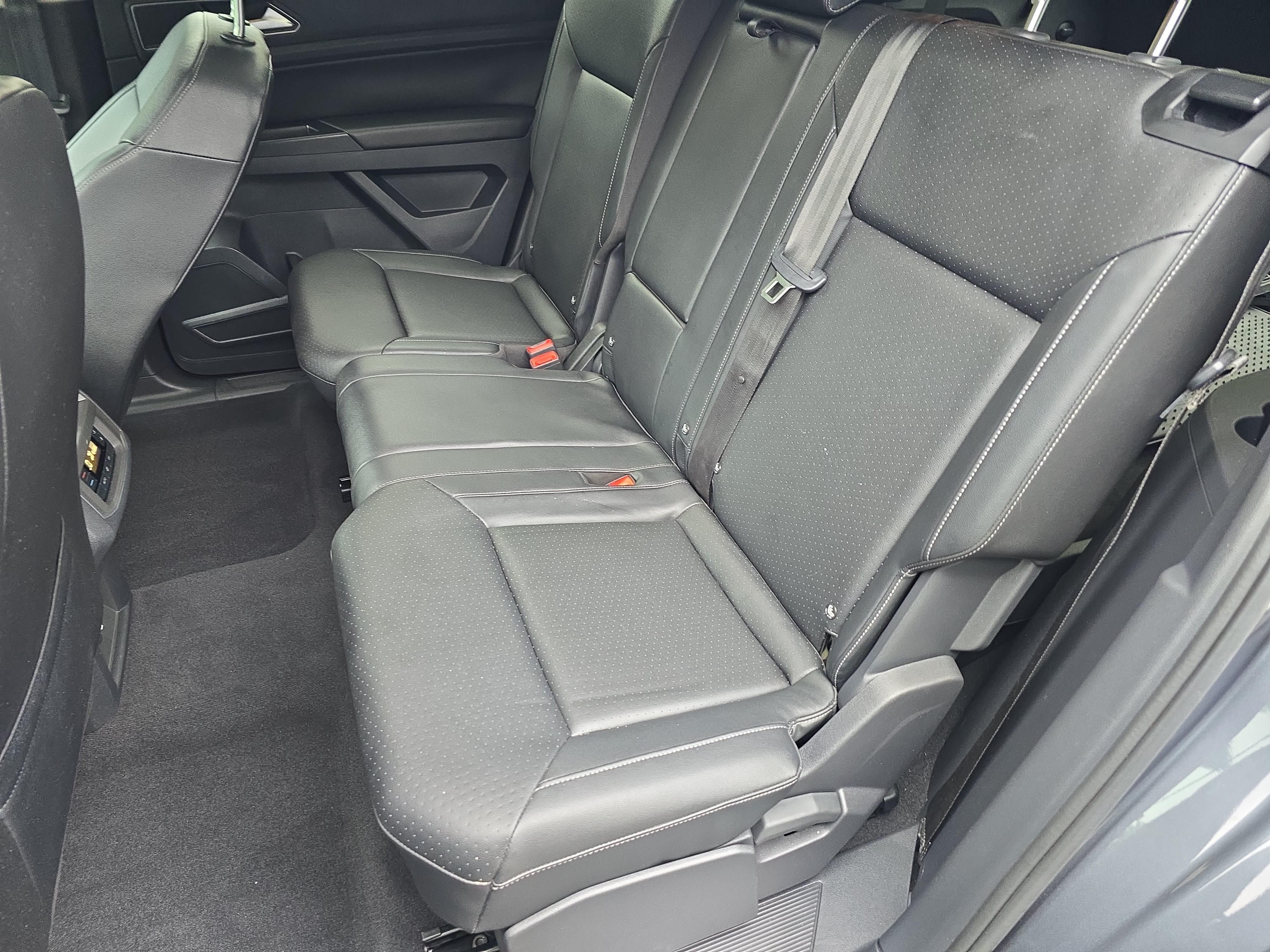 Used 2019 Volkswagen Atlas SE FWD image 15