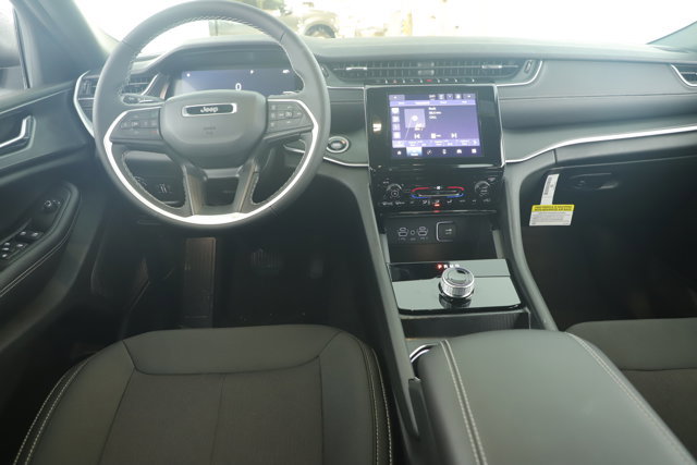 New 2025 Jeep Grand Cherokee Laredo RWD image 19