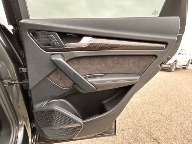 Used 2019 Audi SQ5 Premium Plus w/ Premium Plus Package AWD/4WD image 46