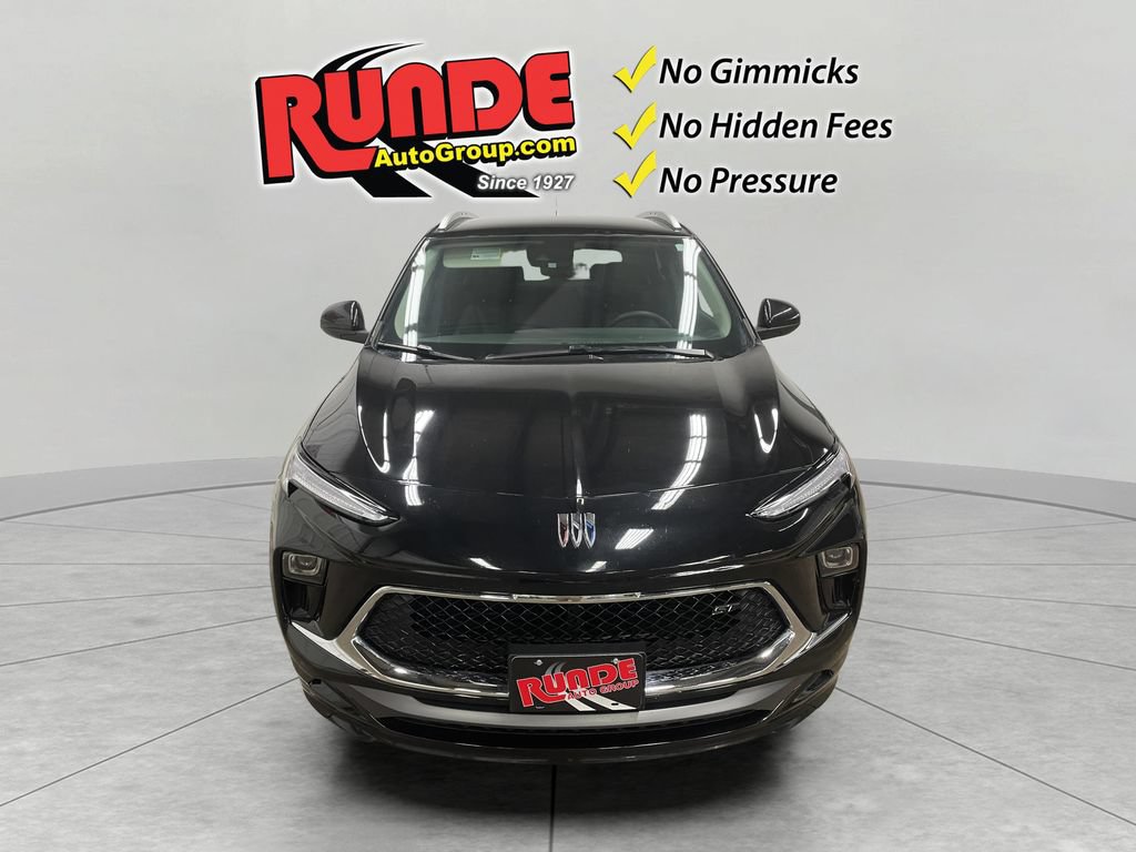 Used 2025 Buick Encore GX Sport Touring AWD/4WD image 8