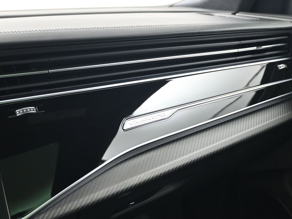 Used 2023 Audi RS Q8 AWD/4WD image 22