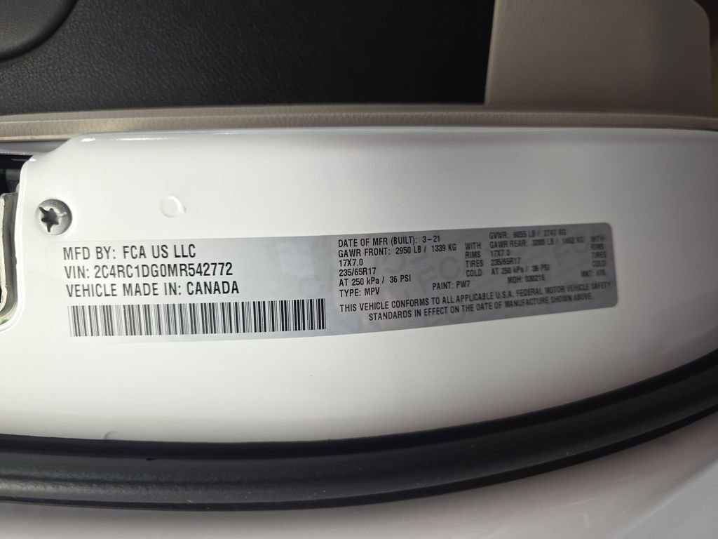 Used 2021 Chrysler Voyager Lxi image 35