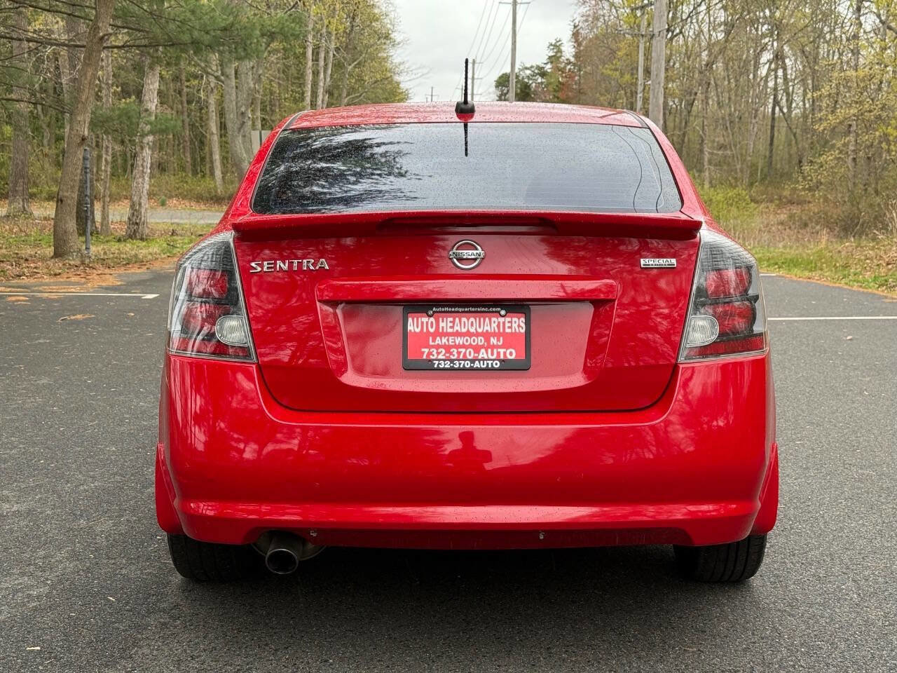 Used 2012 Nissan Sentra 2.0 SR w/ Special Edition Pkg FWD image 6