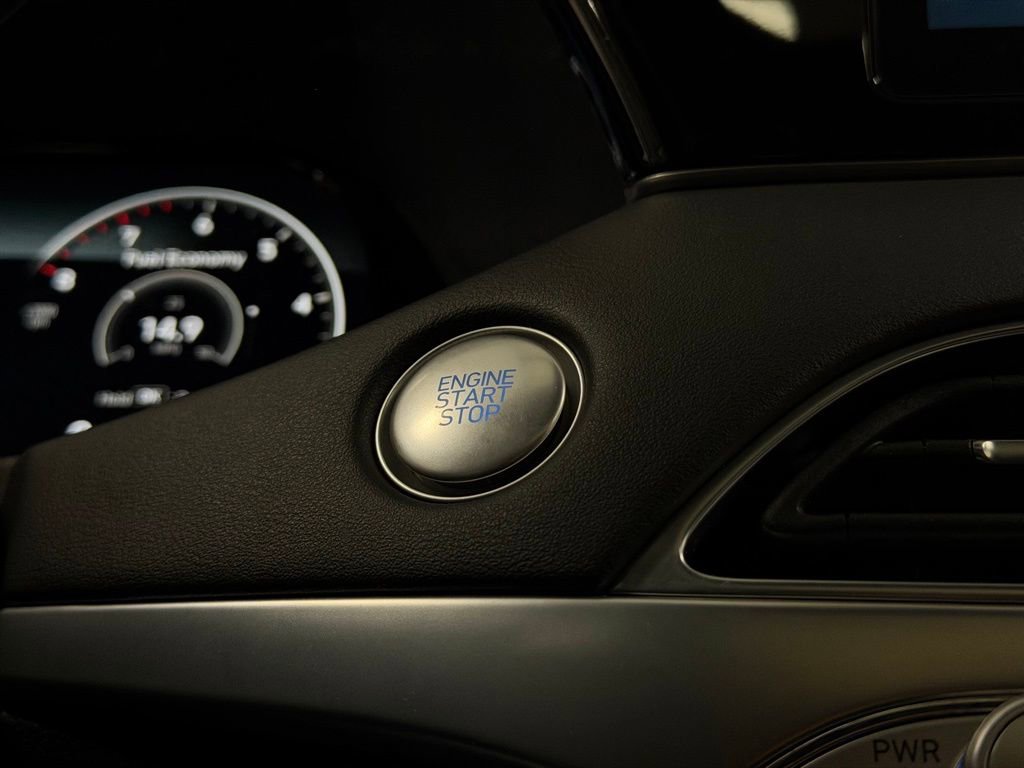 Used 2020 Hyundai Palisade Limited image 19