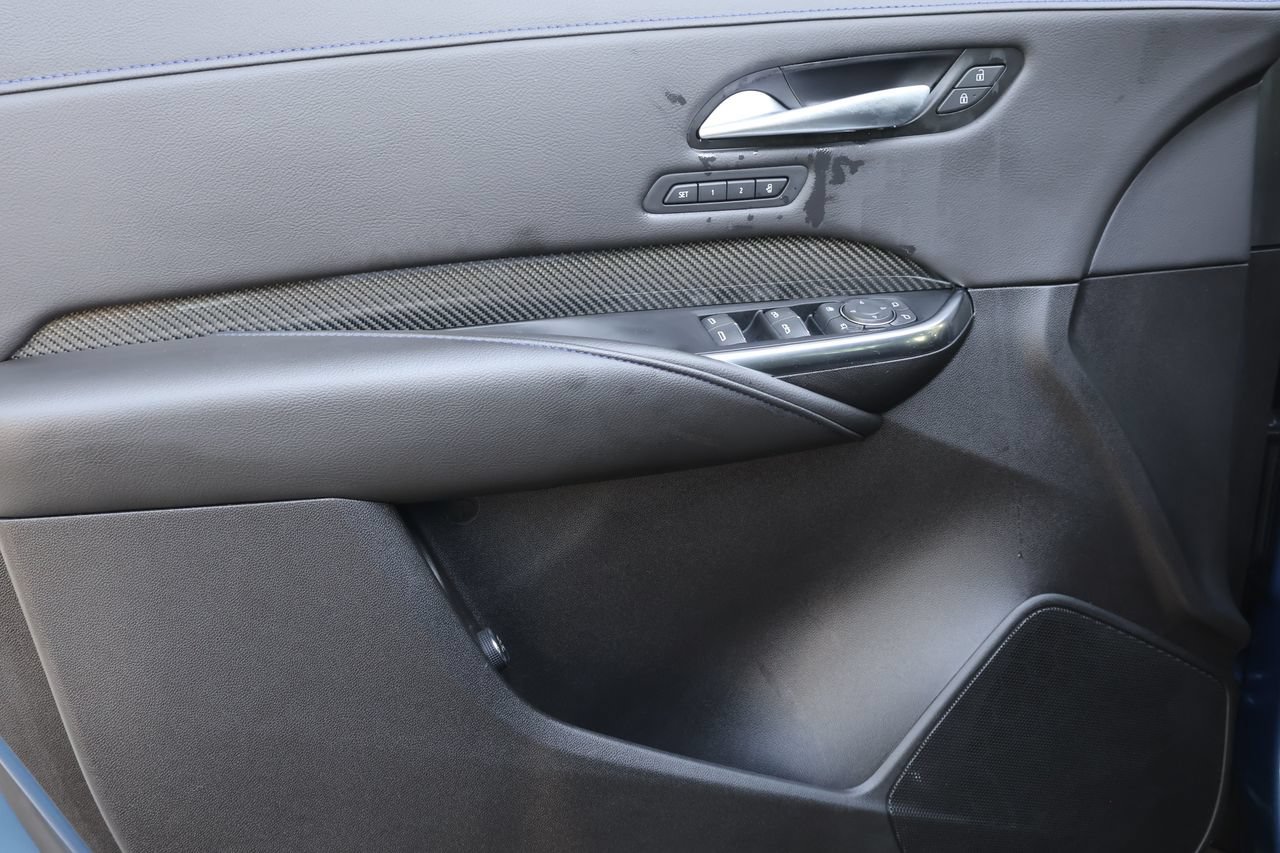 Certified 2025 Cadillac XT4 Sport w/ LPO, Floor Liner Package FWD image 10