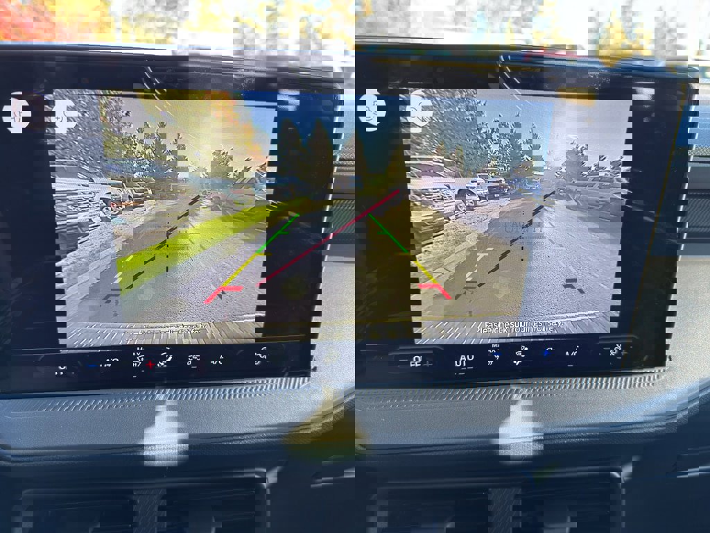 New 2025 Ford Maverick XL w/ Equipment Group 101A image 29