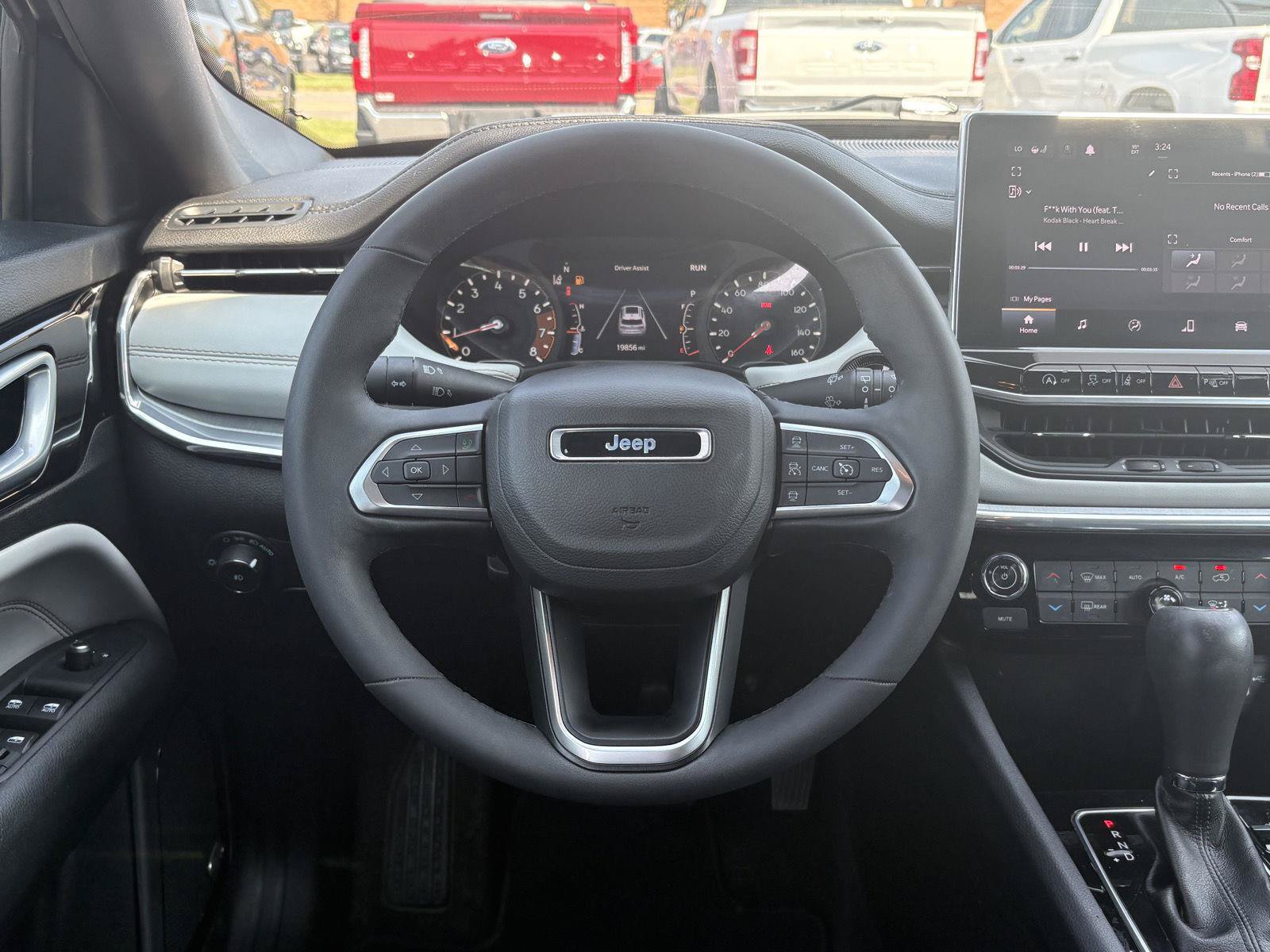 Used 2023 Jeep Compass Limited w/ Sun and Sound Group AWD/4WD image 10