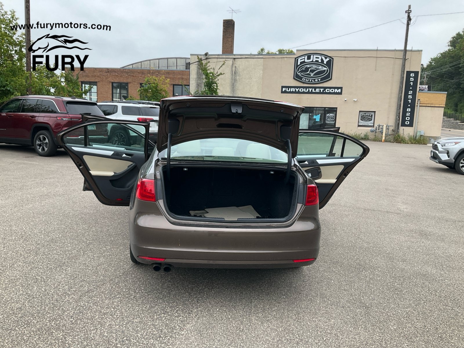 Used 2013 Volkswagen Jetta SE FWD image 22