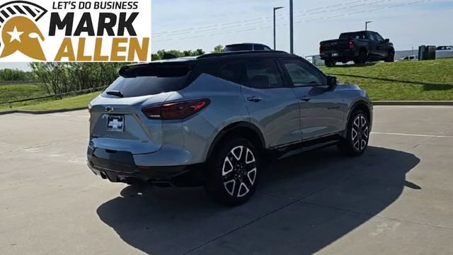 Used 2024 Chevrolet Blazer RS w/ LPO, Sport Package FWD image 8