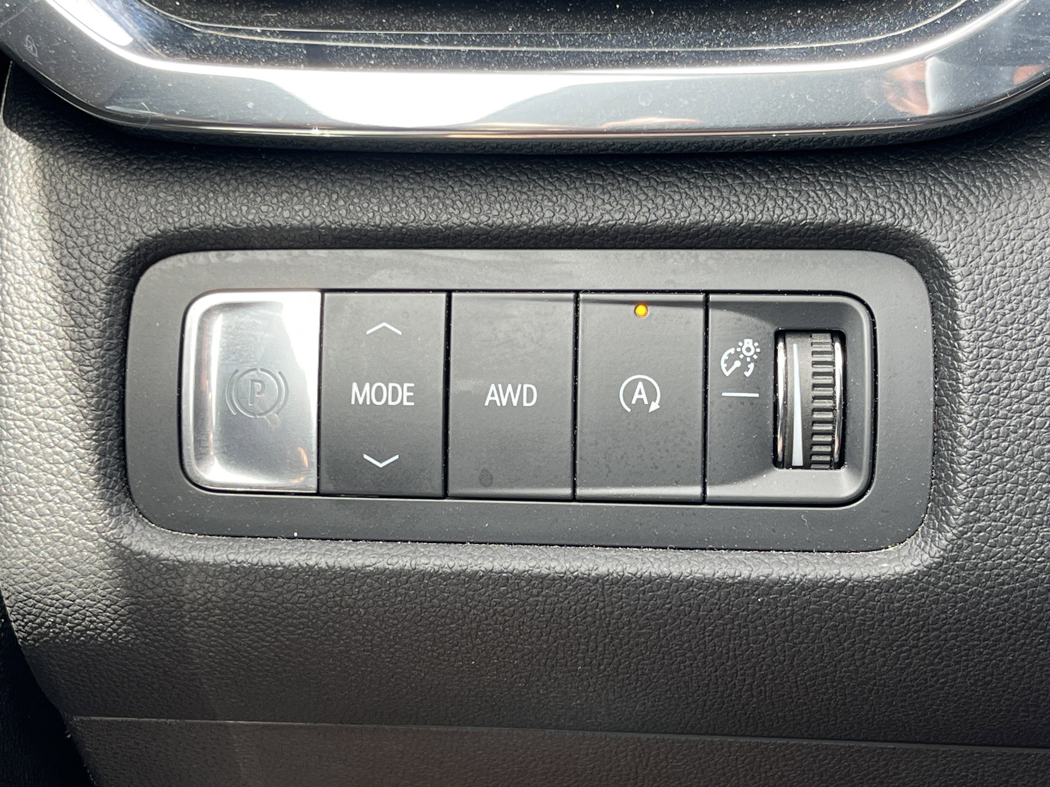 Used 2024 GMC Acadia Elevation AWD/4WD image 11