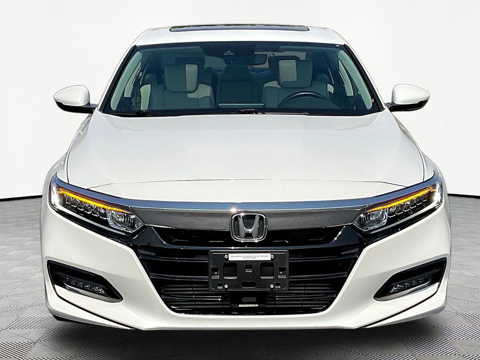 Used 2018 Honda Accord EX-L image 2