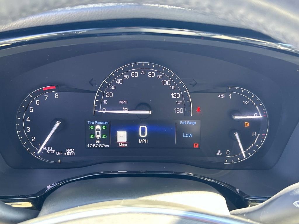 Used 2017 Cadillac XT5 Premium Luxury image 36