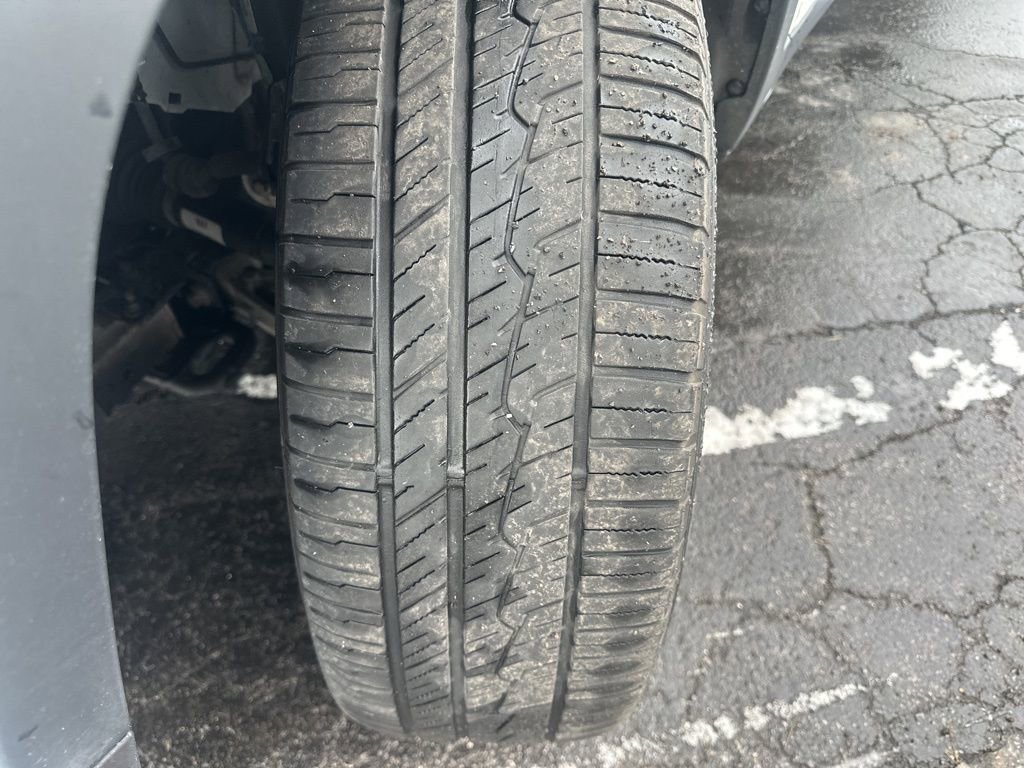 Used 2021 Jeep Cherokee Limited image 38